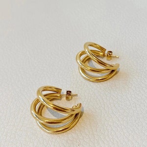 18k Gold Plated Stainless Triple Rounds Hoop Stud Earrings