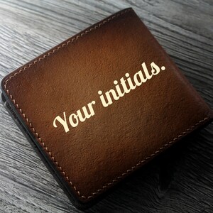 Cartera de león Cartera de cuero Cartera tallada a mano Cartera de cuero grabada única para pareja de leones Cartera de cuero Cartera personalizada. Regalo para amante imagen 4
