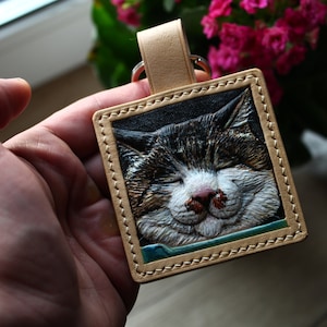 Leren kattensleutelhanger met reliëf: gepersonaliseerde sleutelhanger huisdier Portrait