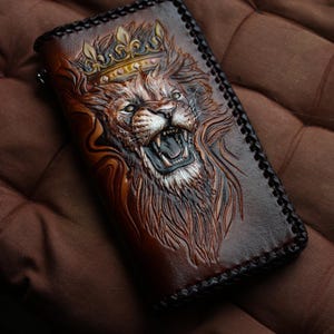 Cartera de león Cartera de cuero Cartera larga para hombre Cartera hecha a mano, cartera tallada, cartera personalizada, regalo para hombre. Cartera de Ucrania. Regalos para novios imagen 4