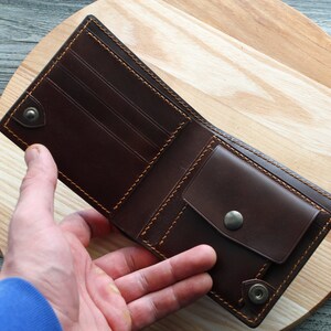 Cartera de león Cartera de cuero Cartera tallada a mano Cartera de cuero grabada única para pareja de leones Cartera de cuero Cartera personalizada. Regalo para amante + coin, - license