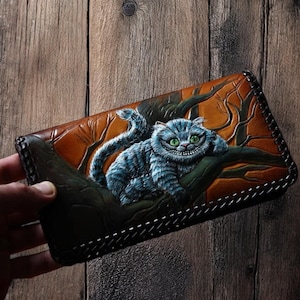 Cartera de gato, Cartera de gato de Cheshire de Alicia en el país de las maravillas, Cartera hecha a mano, Cartera de cuero de mujer, Cartera tallada, Monedero tallado, Regalo para mujer