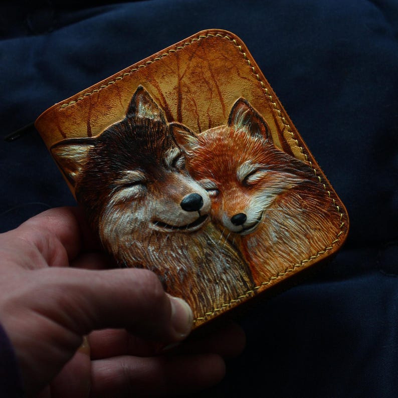 Cartera de cuero, cartera tallada, cartera de zorro, cartera de lobo, cartera hecha a mano, cartera de dama, cartera personalizada, cartera con cremallera de mujer. regalo para ella imagen 10
