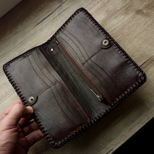 Cartera de león Cartera de cuero Cartera larga para hombre Cartera hecha a mano, cartera tallada, cartera personalizada, regalo para hombre. Cartera de Ucrania. Regalos para novios imagen 5