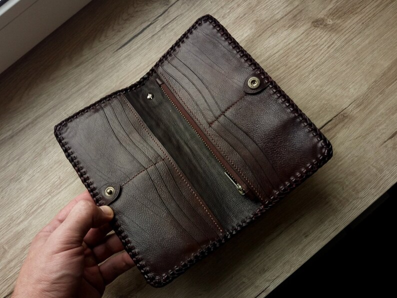 Cartera de león Cartera de cuero Cartera larga para hombre Cartera hecha a mano, cartera tallada, cartera personalizada, regalo para hombre. Cartera de Ucrania. Regalos para novios imagen 5