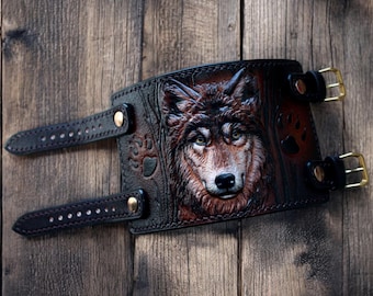 Pulsera de cuero negro, brazalete de cuero con doble correa, pulsera de lobo. Pulsera de cuero. Pulsera de cuero labrado. Pulsera negra de lobo.
