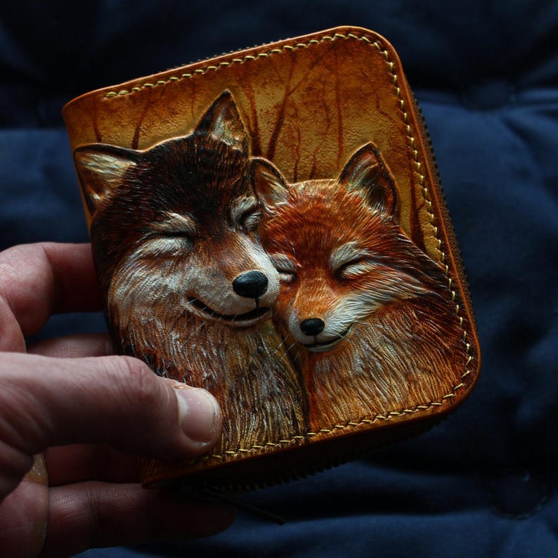 Cartera de cuero, cartera tallada, cartera de zorro, cartera de lobo, cartera hecha a mano, cartera de dama, cartera personalizada, cartera con cremallera de mujer. regalo para ella imagen 3
