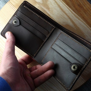 Cartera de león Cartera de cuero Cartera tallada a mano Cartera de cuero grabada única para pareja de leones Cartera de cuero Cartera personalizada. Regalo para amante - coin, - license