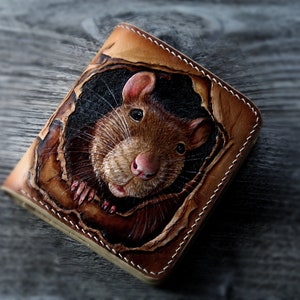 Cartera de cuero, Cartera de cuero hecha a mano con un lindo ratoncito, Cartera hecha a mano, Cartera tallada a mano, Cartera personalizada, Regalo para hombres