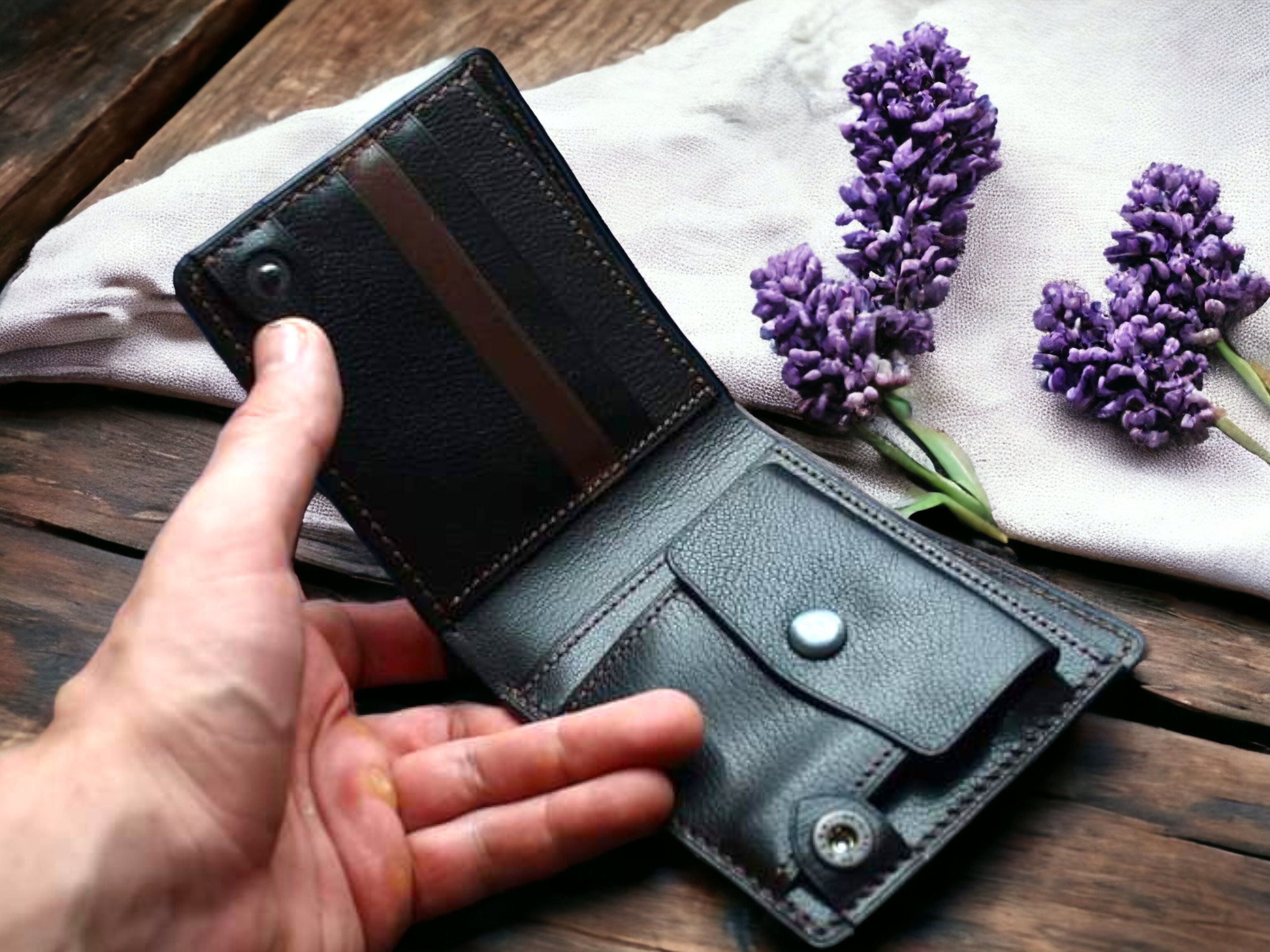 Wolf Wallet, Leather Wallet, Men's Wallet, Hand-tooled Wolf Wallet, Leather Wallet, Men's Wallet, Hand-tooled