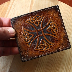 Porta-cartões com cruz celta, carteira viking, carteira celta. Porta-cartões de crédito. Carteira trabalhada. Porta-cartões personalizado, presentes de Natal para homens.
