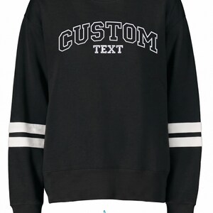 Suéter universitario con texto personalizado bordado / Cuello redondo para mujer / Nombre de equipo personalizado / Mascota escolar / Personalizado