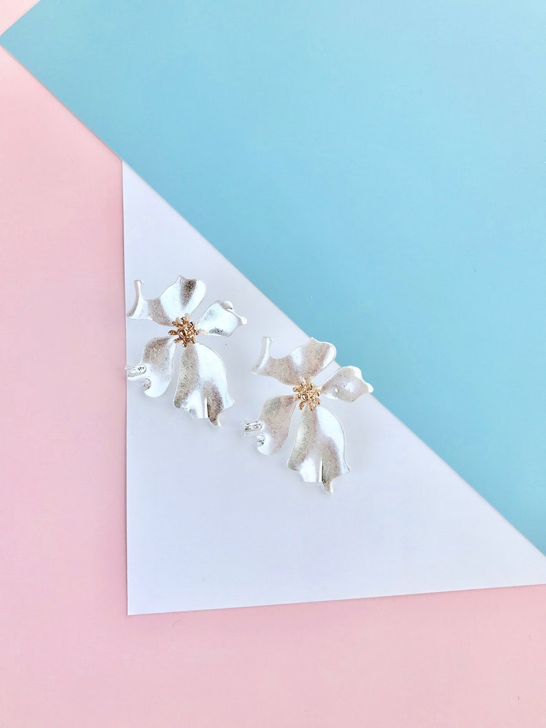 minimalistic earrings. Gold flower earrings bohemian flower earrings statement earrings gold floral earrings flower stud earrings