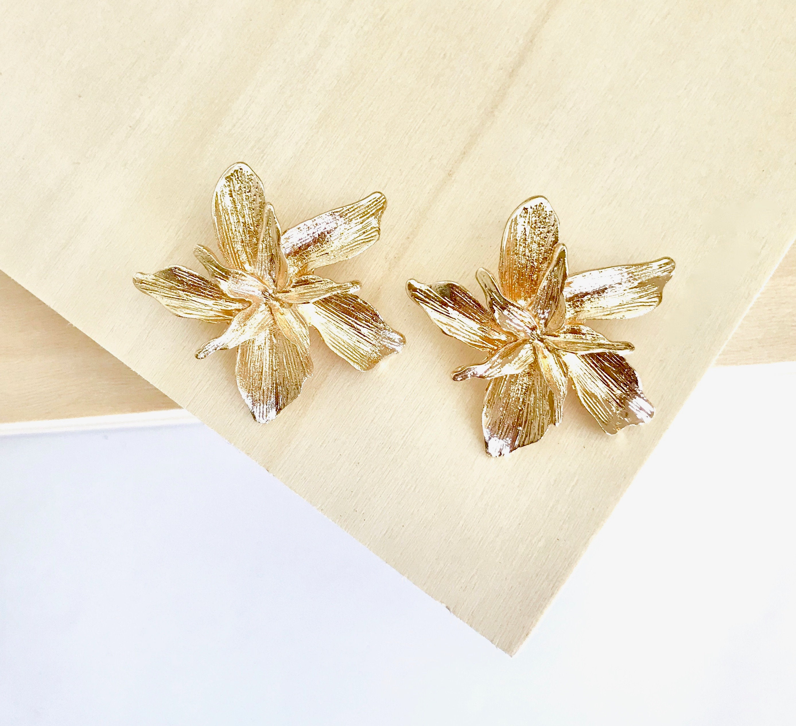 Gold flower earrings floral earrings bohemian earrings | Etsy