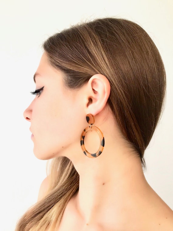 Etsy tortoise hotsell earrings