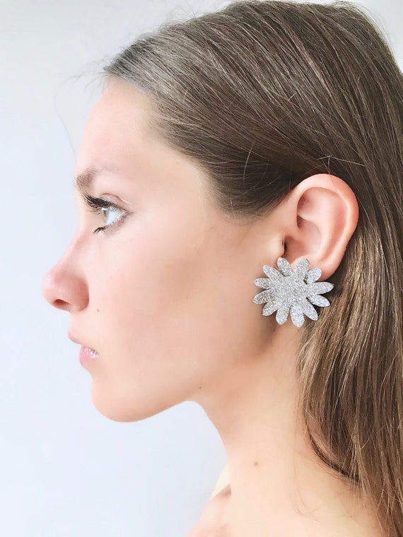 Statement earrings trend best sale 2019