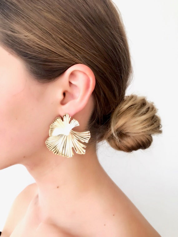 Ginkgo earrings shop gold