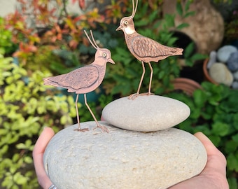 Handmade Copper Lapwing Sculpture: Stone Mount Bird Ornament