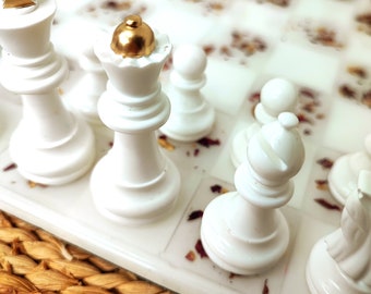 Schachbrett, Schach, Spiel, Epoxidharz, Rosen, Gold, Weiß, mit Figuren