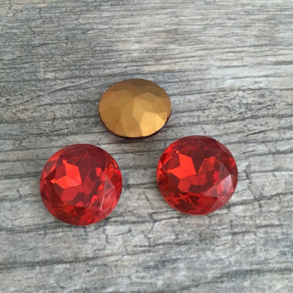 Light Siam Ruby 20mm Vintage faceted ttc glass round dentelle chaton rhinestones, Czech Glass, 1 piece, BV-0667