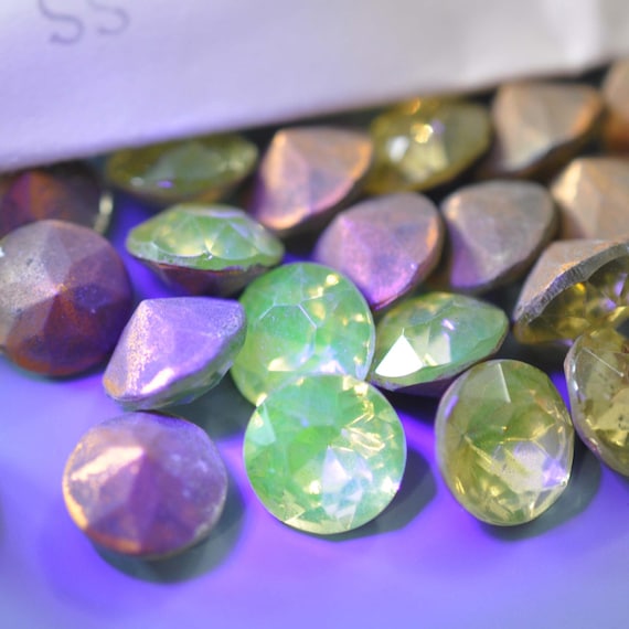 Rare, Uranium Glass! 48ss, 11mm Jonquil Round Dentelle TTC Rhinestones, Vintage Czech Glass Crystals (PB166) - 2 Pieces