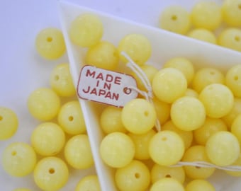 8mm Butter Yellow Smooth Round, Vintage Cherry Brand Glass Beads, Made in Japan, Round Beads, Soft Yellow (CB022) - 12 Pieces