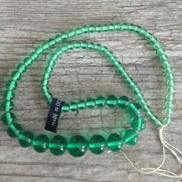Light Emerald Occupied Japen 4-12mm 17" vintage graduated glass bead strand,  Made in Occupied Japan,   BV-1114