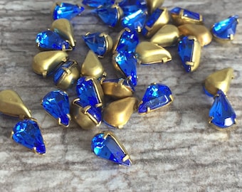 Sapphire vintage 8x4.8mm pear shape bezeled rhinestones, 24 pieces BV-1939