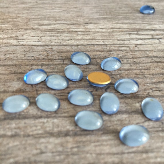 NEW 11mm Lime Green Moonstone Style GLASS Flat Back CABOCHONS Preciosa Qty 12