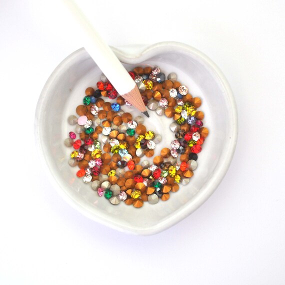 Small 3MM - 4MM Point Back Chaton Round Rhinestone Mix - Perfect for Nails, Crystal Clay, Jewelry Repair - Choose Quantity
