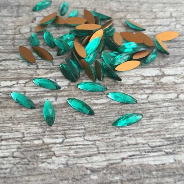 Emerald 11x3mm vintage flat back faceted navette cabs, cabochons, West Germany, 24 Pieces BV-0363