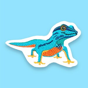 Gecko lizard (embroidery appliqué) in desired color