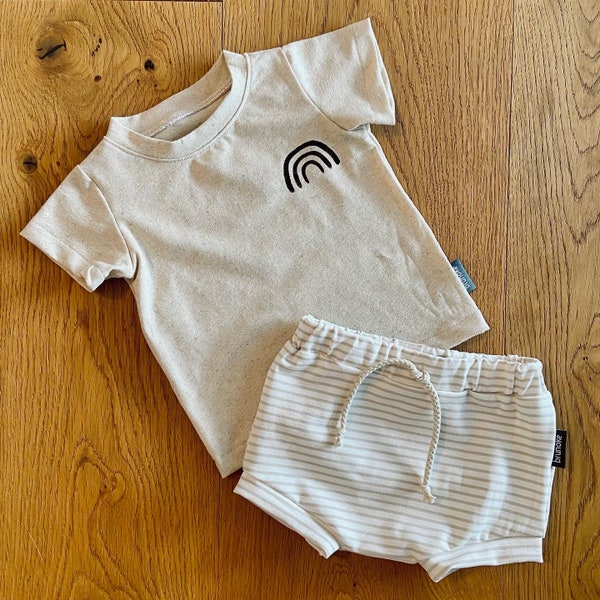 shirt baby, jersey baby, jerseyshirt baby, beige shirt, baby girl clothes, pants baby, stripe pants, baby pants, shorty pants