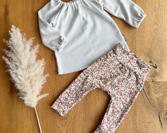 Knitted sweater and pants baby children, muslin baby, harem pants, girl's shirt, pants children, tunic children, tunic girls, pants flowers, flowers