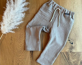 Pantalon mousseline, mousseline, pantalon bébé, pantalon fille, pantalon bébé, pantalon enfant, pantalon long mousseline, vêtement enfant fait main, pantalon garçon