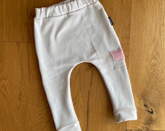 Leggings mit Tasche aus Sweatstoff, Babyhose, Babyleggings, Mädchenhose, Jungenhose, handgemachte Kinderkleidung, Babyhose, Leggings