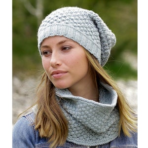 Hand-Knitted Alpaca Hat and Cowl Set: Women&#39;s Winter Beanie