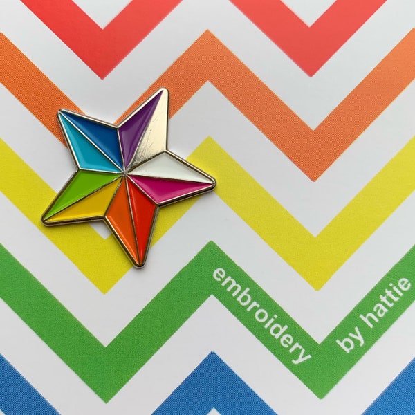 Rainbow star needle minder | soft enamel | SECONDS