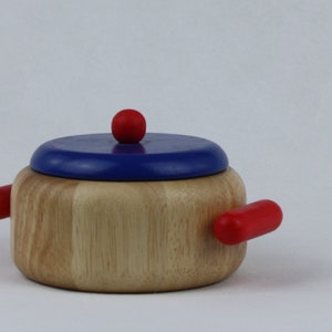 Utensil Set kettle, casserole and pot made of wood image 3