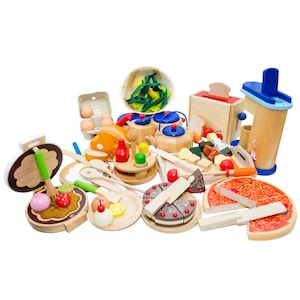 Large kitchen accessory set made of wood