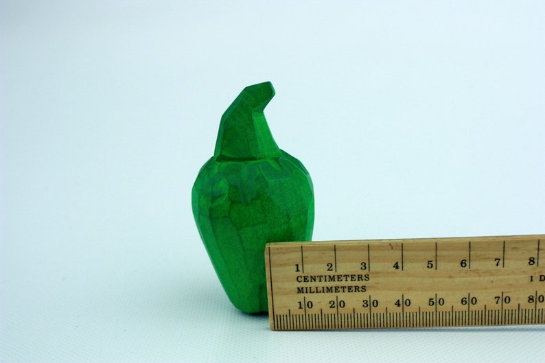 wooden green sweet pepper, hand-carved image 3
