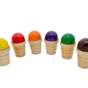 Wooden Play Food Eis cream in cone image 1