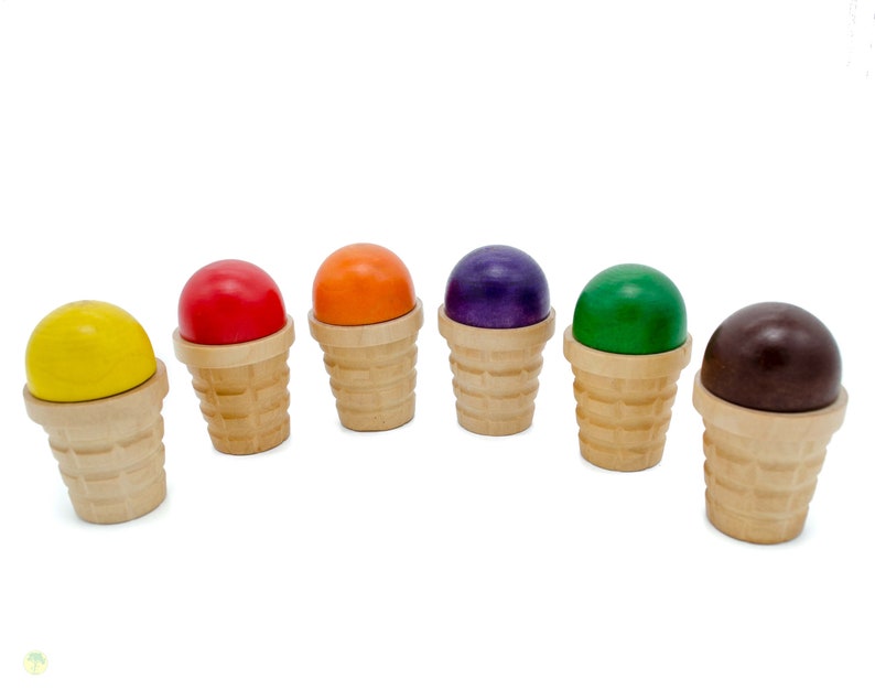 Wooden Play Food Eis cream in cone image 1