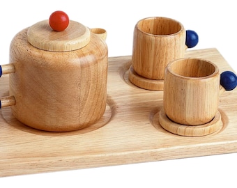 pot and cups made of wood