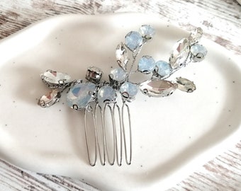 Braut Haarkamm für die Hochzeit / besonderer Brautschmuck blume/ Blumenhaarkamm für braut/ brauthaarschmuck mit perlen/ etwas blaues braut