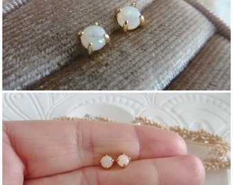 Bridal stud earrings gold with opal 925 silver / minimalist stud earrings real / bridal jewelry for wedding / gift girlfriend maid of honor