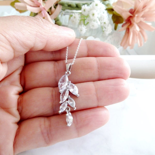 Chain flower leaf drop cluster zirconia registry office bride crystal flower marquise bridal earrings wedding wedding jewelry zikon silver