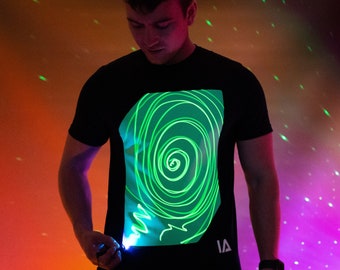 Adults Interactive Glow In The Dark T-shirt In Black / Green Glow