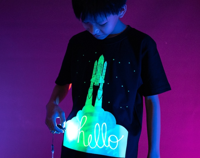 Illuminated Apparel Childrens Interactive Glow T-shirt - Rocket Blast Off