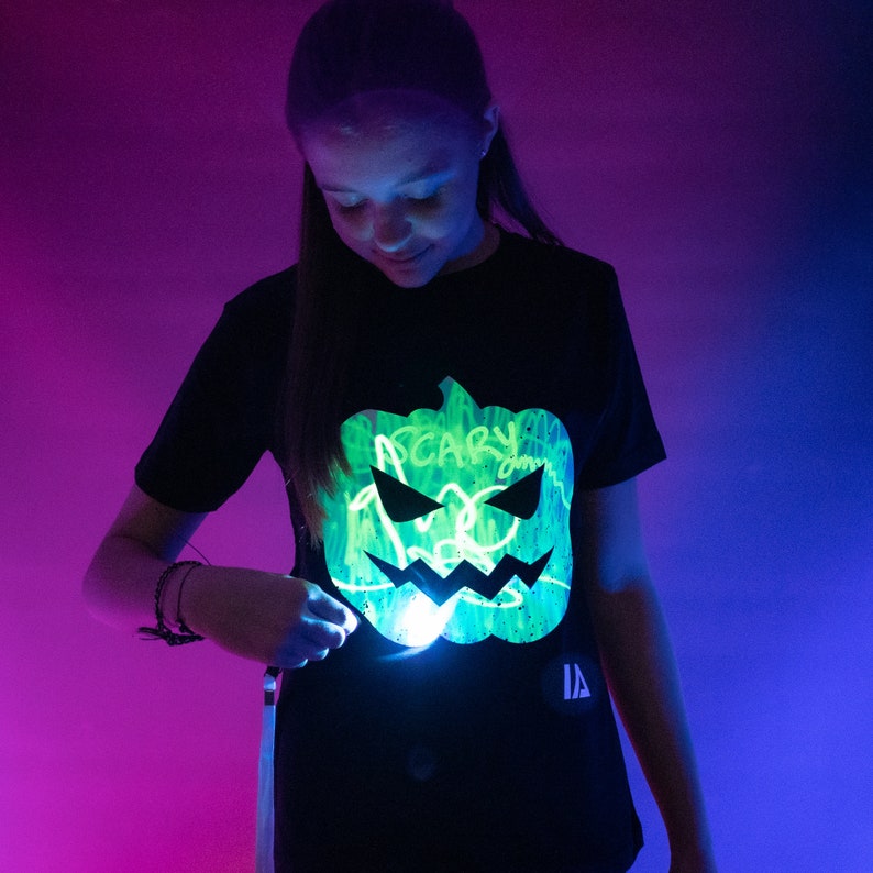 Kinder Jack O Laterne Interactive Glow T-shirt Halloween Bild 5